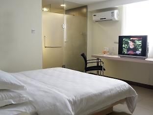 New East Hotel Джухай Екстериор снимка